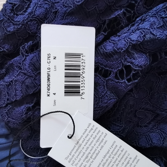 2/40 Guess little girl lace Skirts - Picture 11 of 11